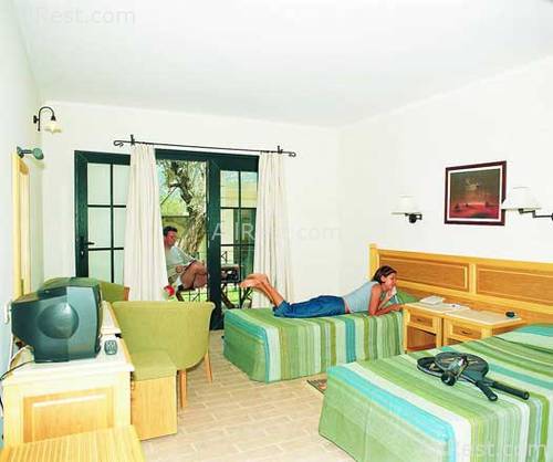 Zeytinada Hotel 10